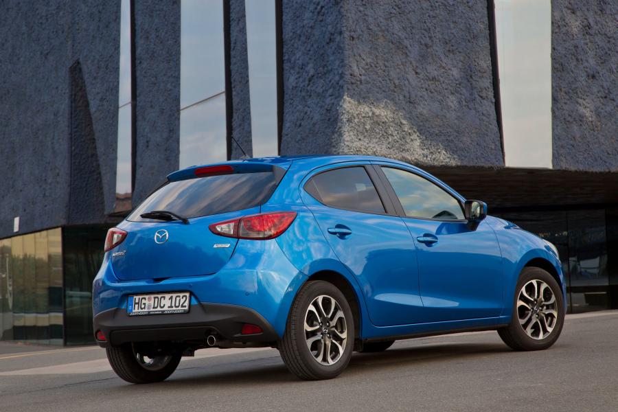  Mazda2 2014 года  (фото 17 из 30)
